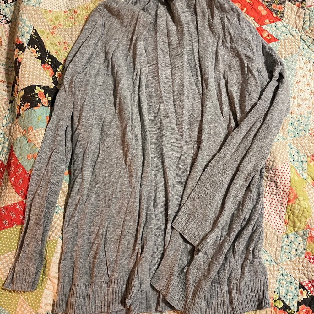 Grey cardigan